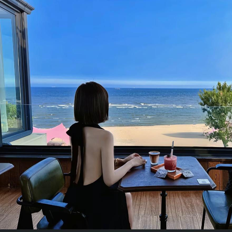 是小盆友们的涵涵老师🌻