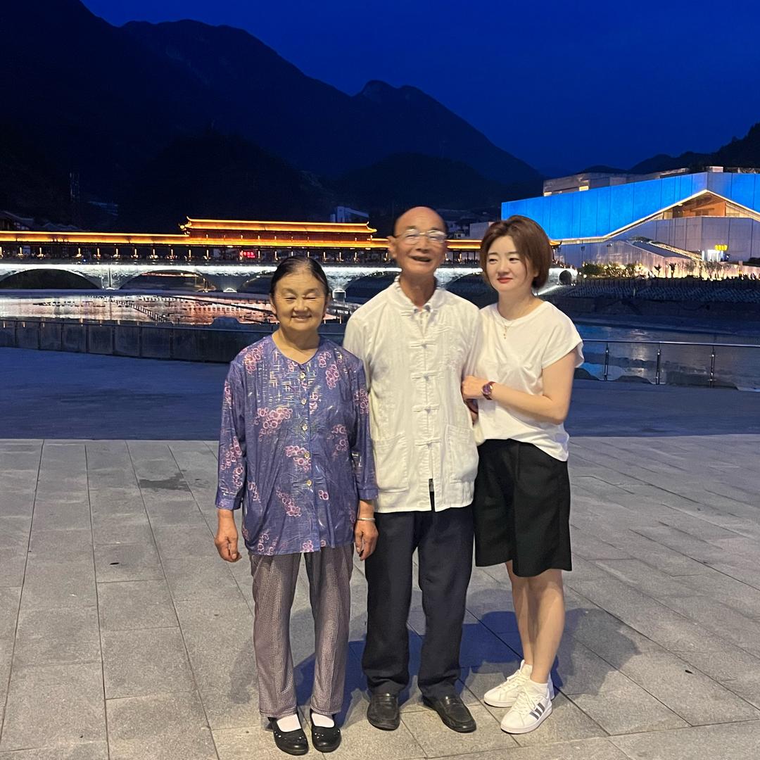 敏敏吖