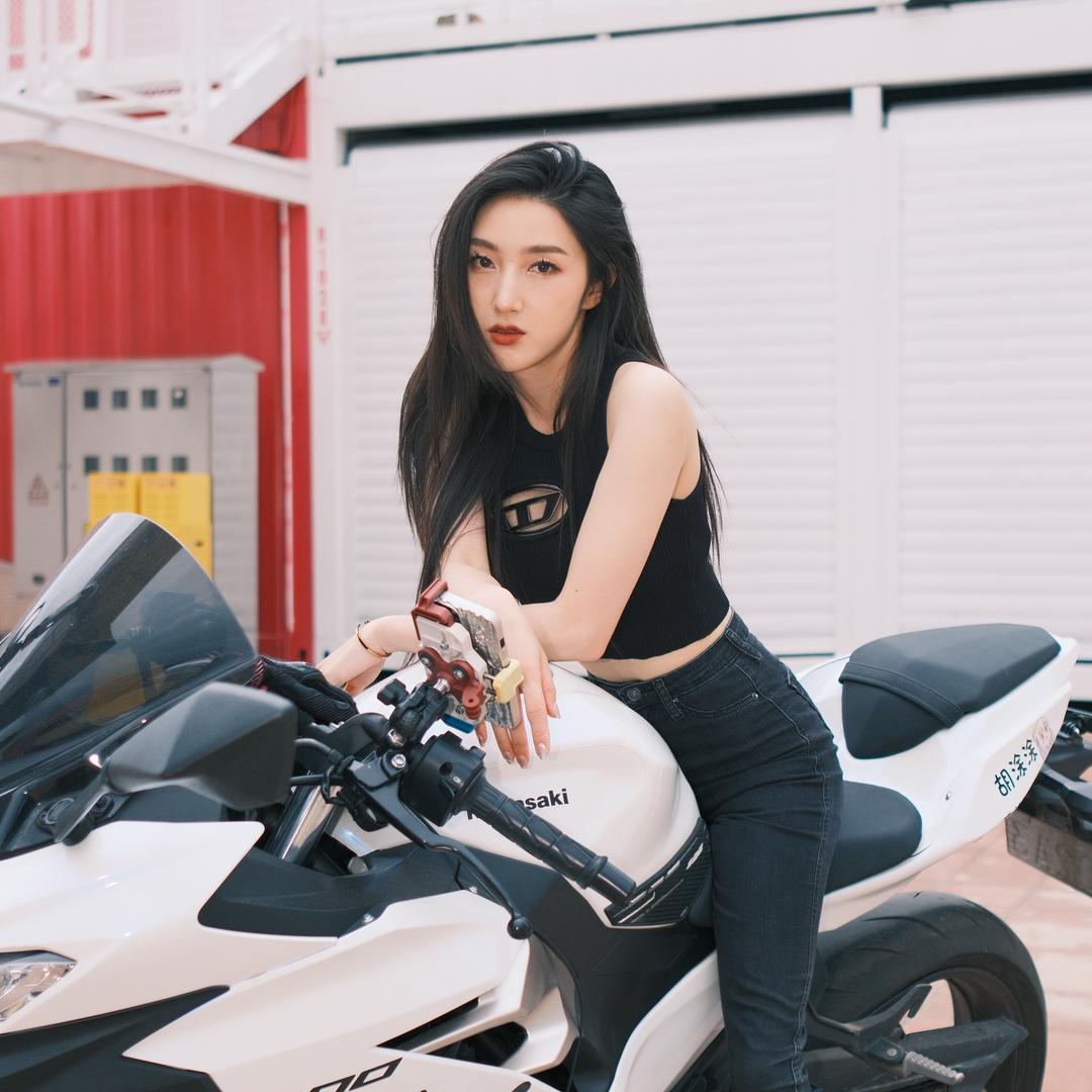 胡涂涂🎨
