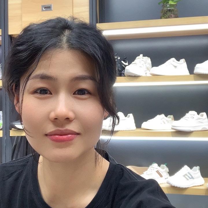 尚乐源批发鞋业