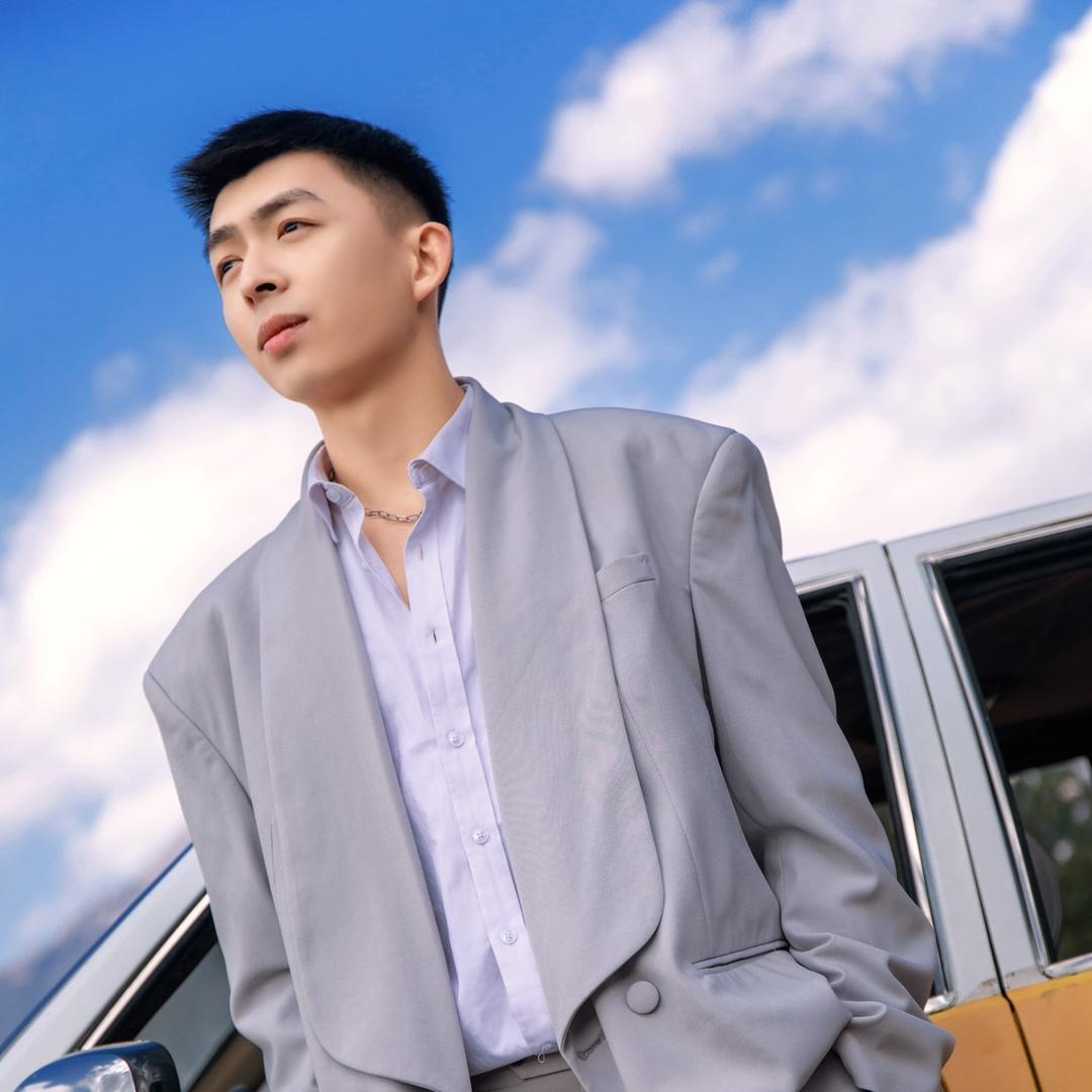 万欣珠宝（小包总）