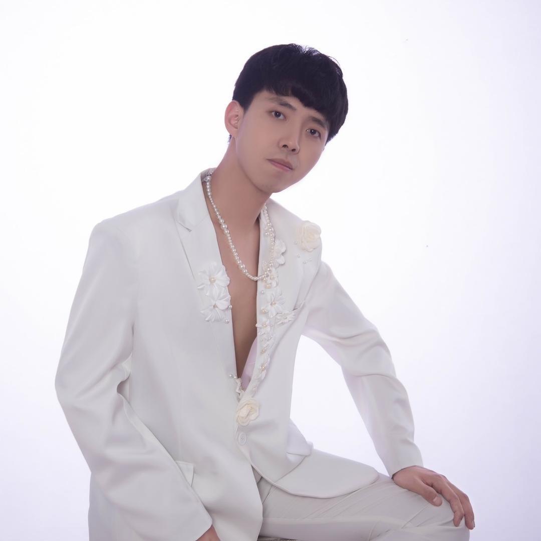 精品汽车大菠萝