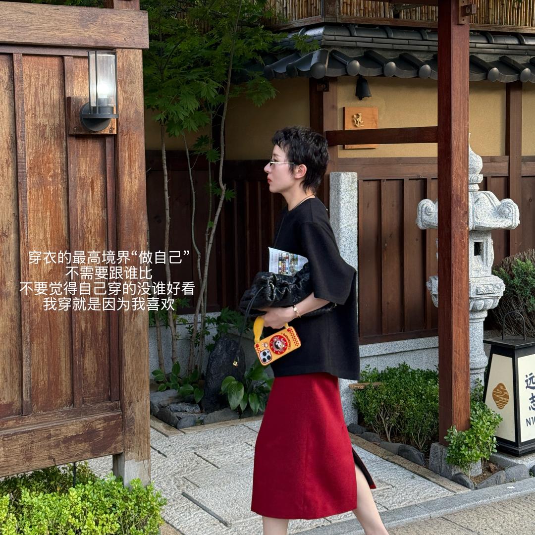 郝洁的私服