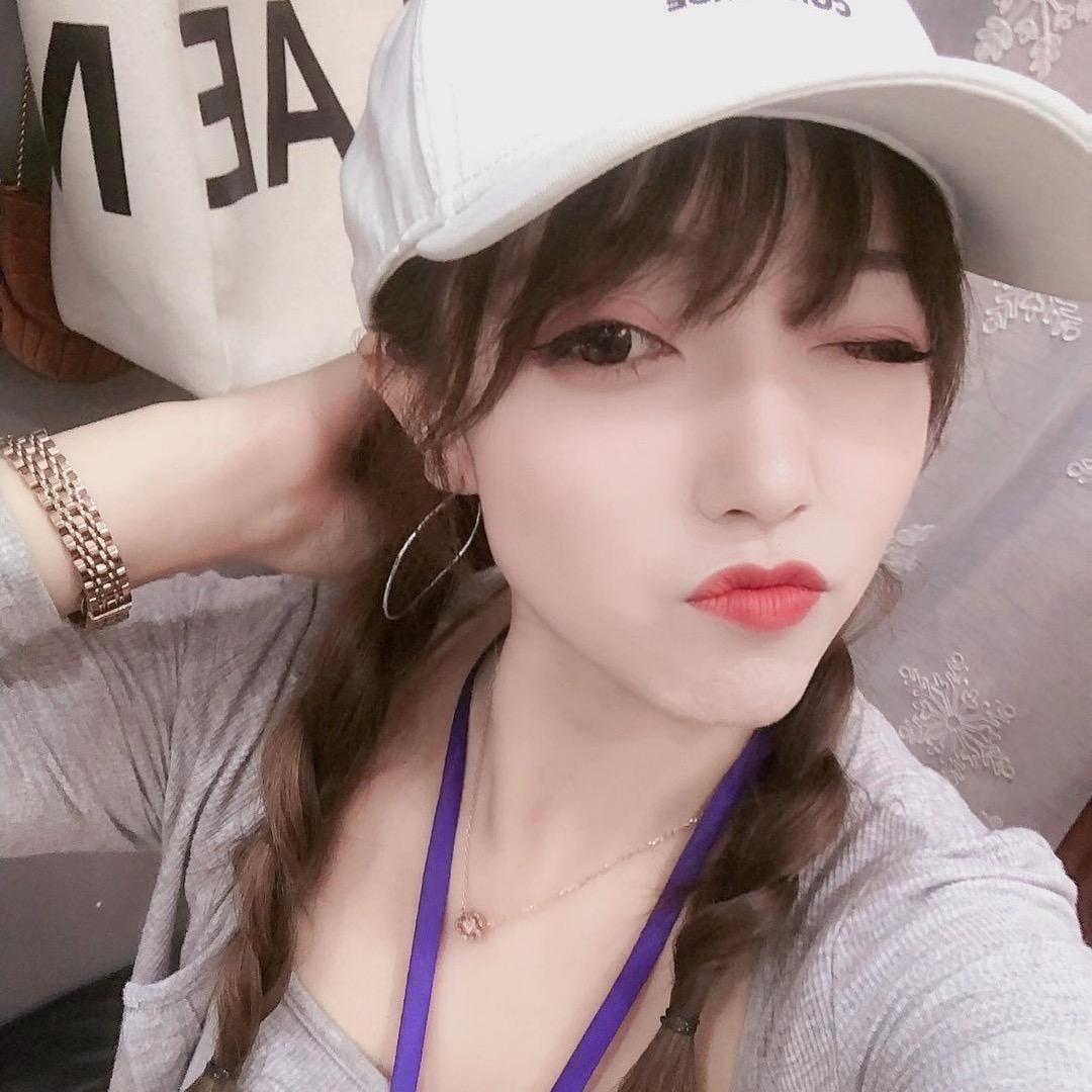 李苗苗💙