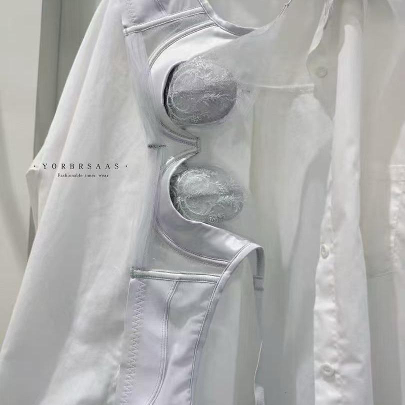 秘蒂内衣服饰