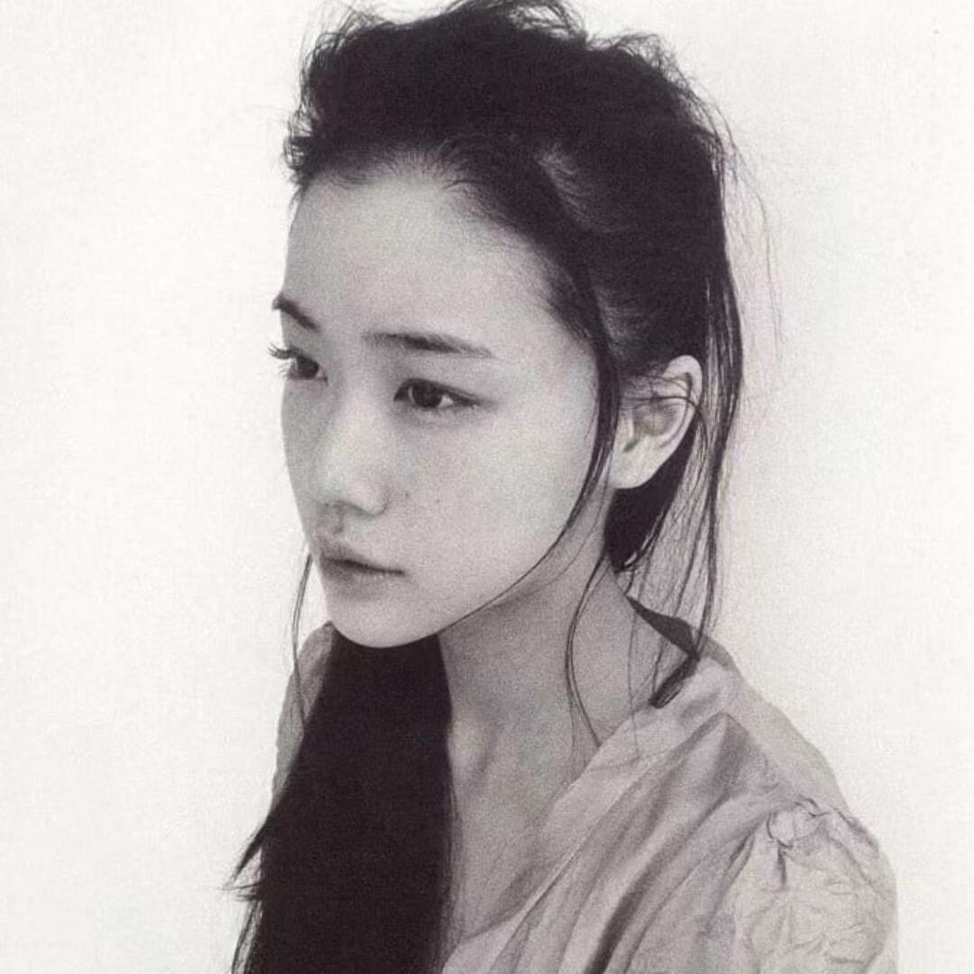 小H