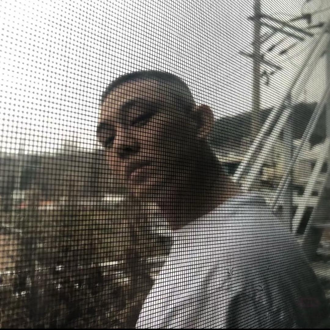 天上繁星地下尘