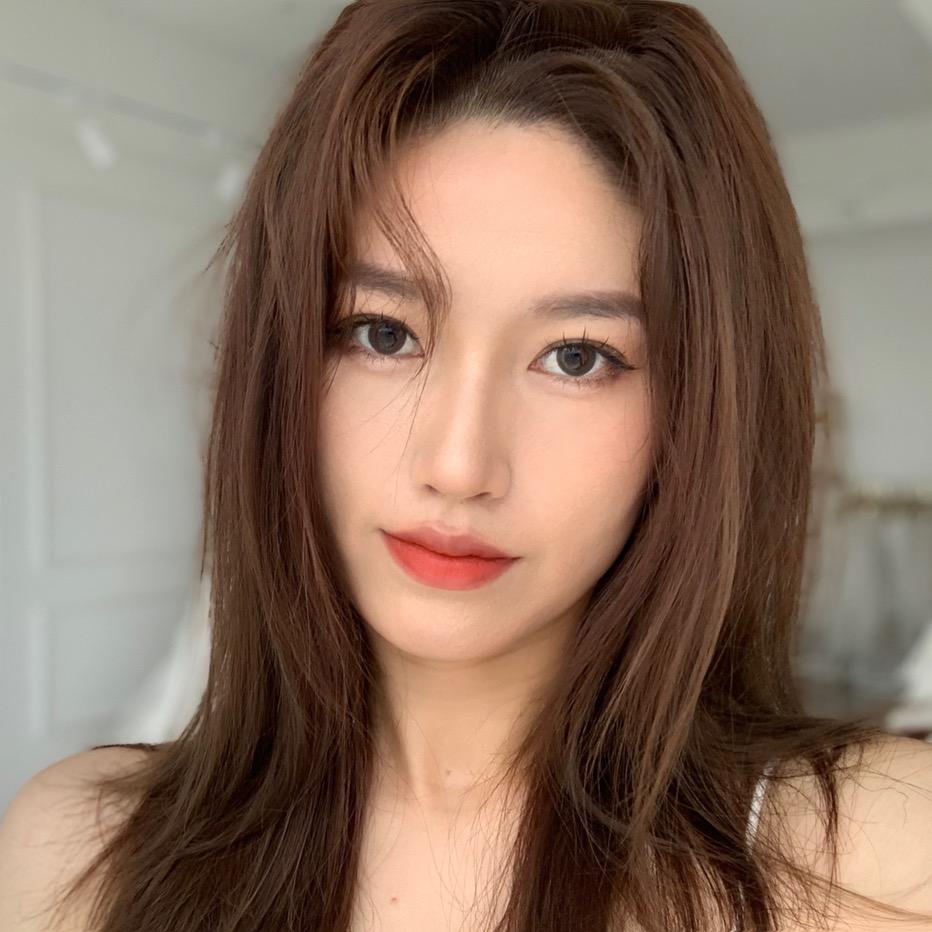 YUEJI悦己｜婚纱礼服馆
