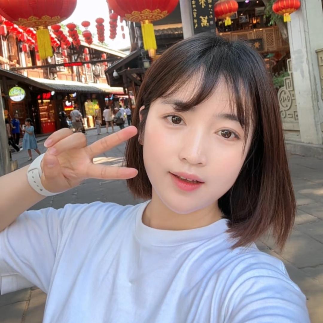 重庆导游朵朵