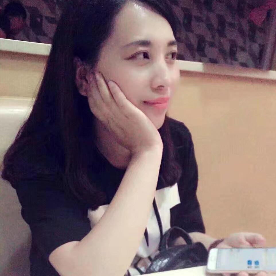 诗诗(越努力越幸运✊)