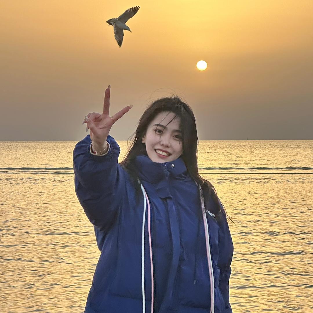 小绿美女💚