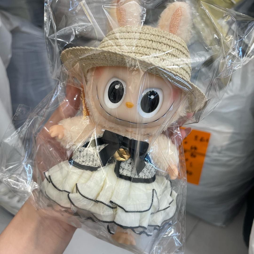 晨曦女装工厂店