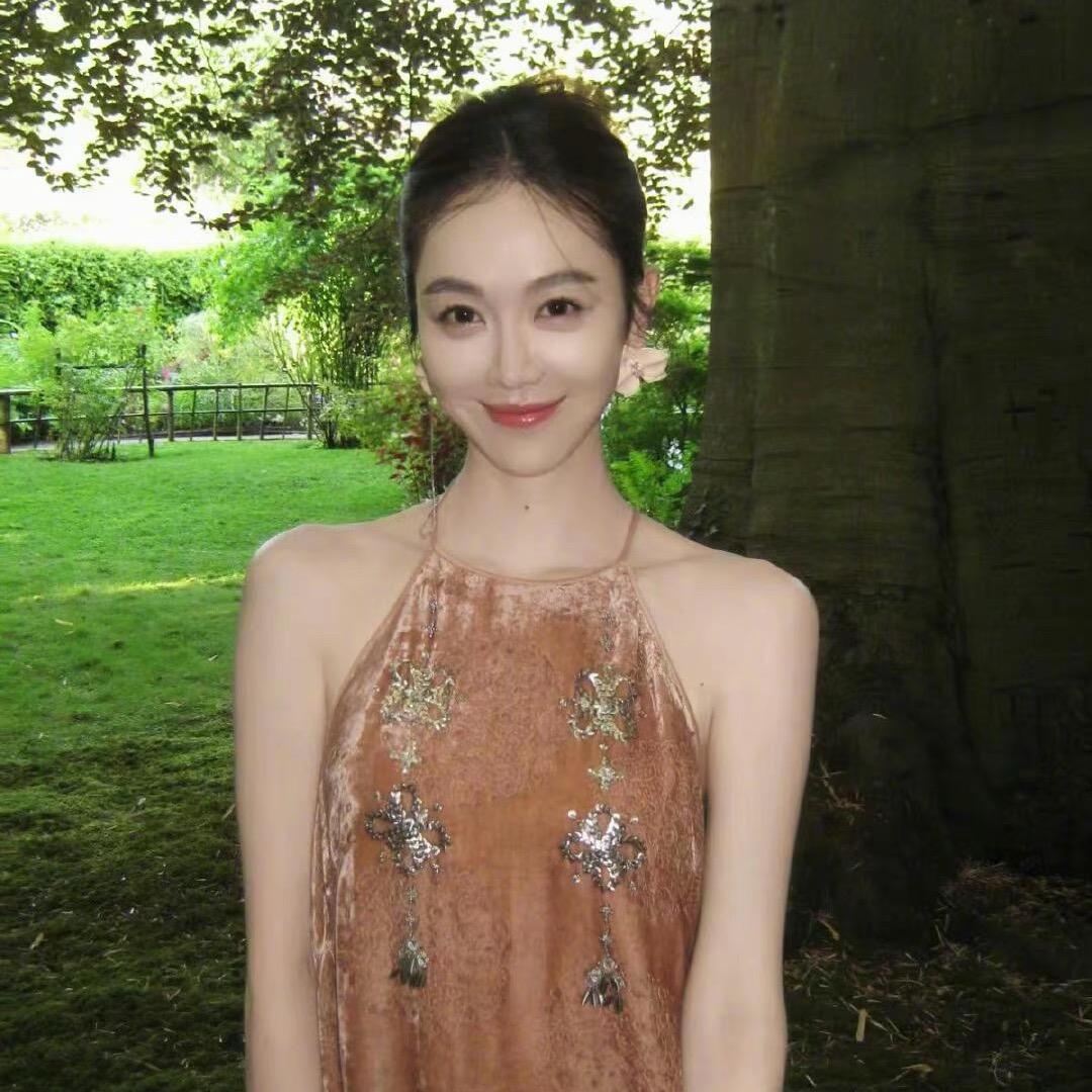 九月–