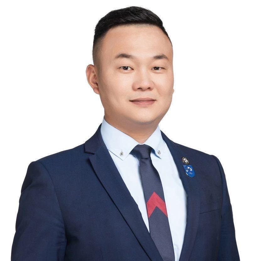 房产小名登Real