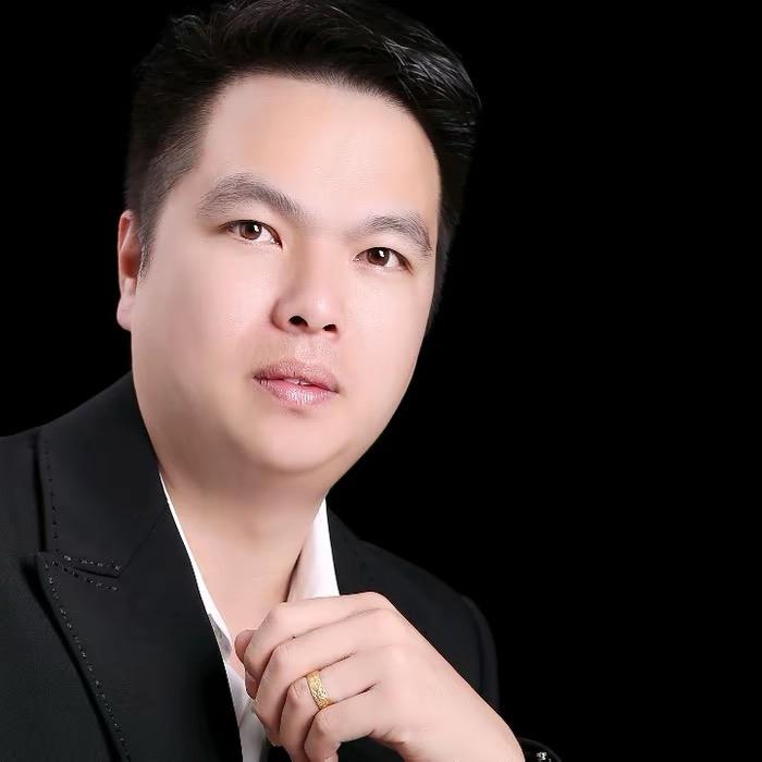 黔帝酒业．雷先生