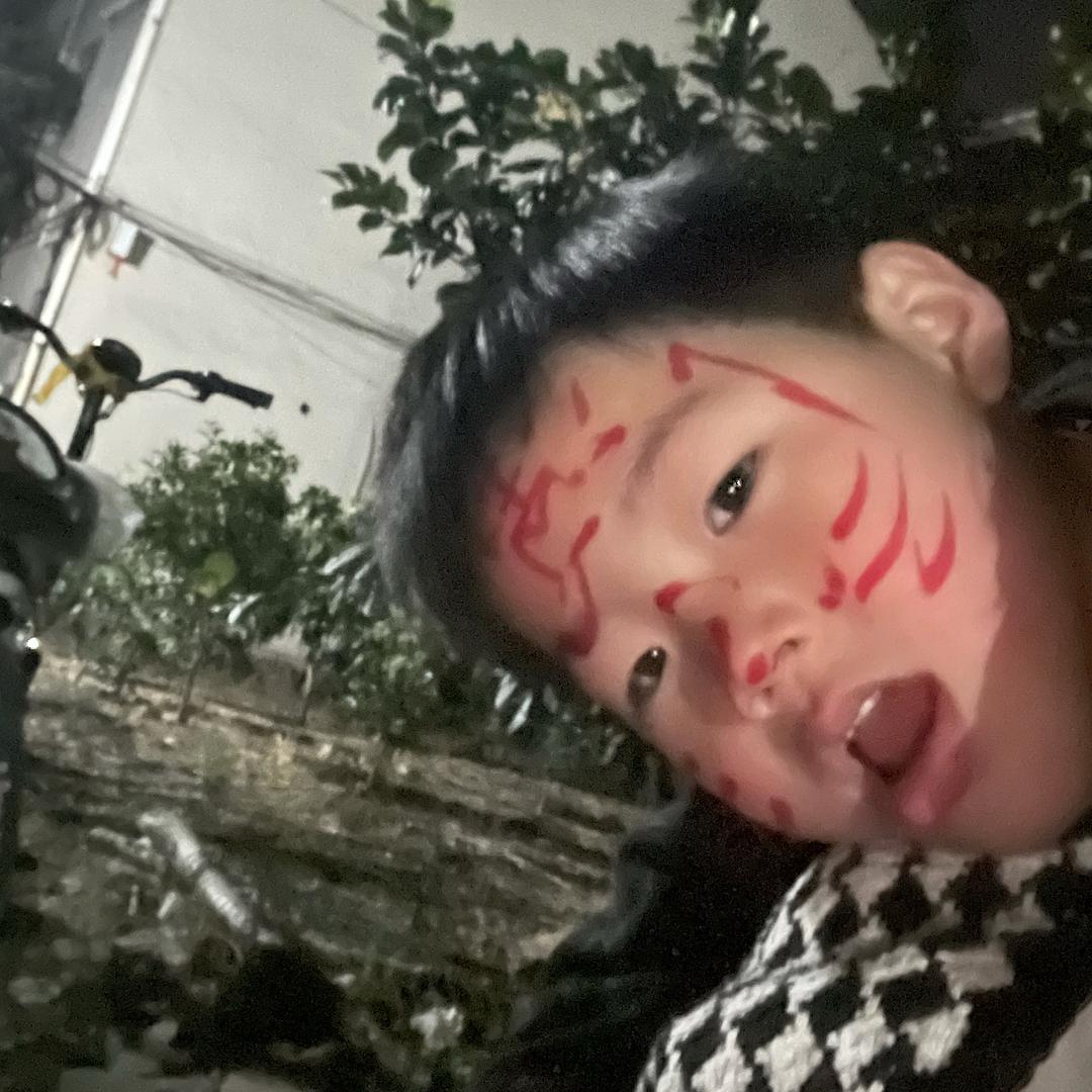 是大柚吖 -