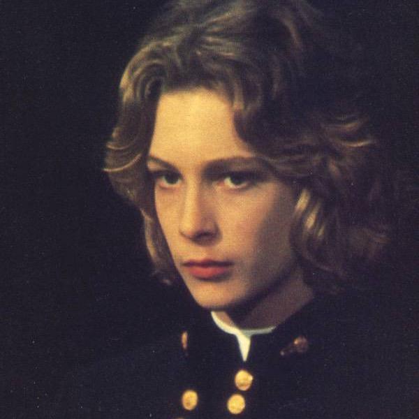 阿尔忒弥斯美伢@抖音