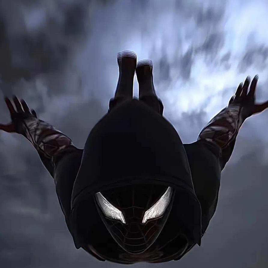 এ꧄波波௸ 🐳