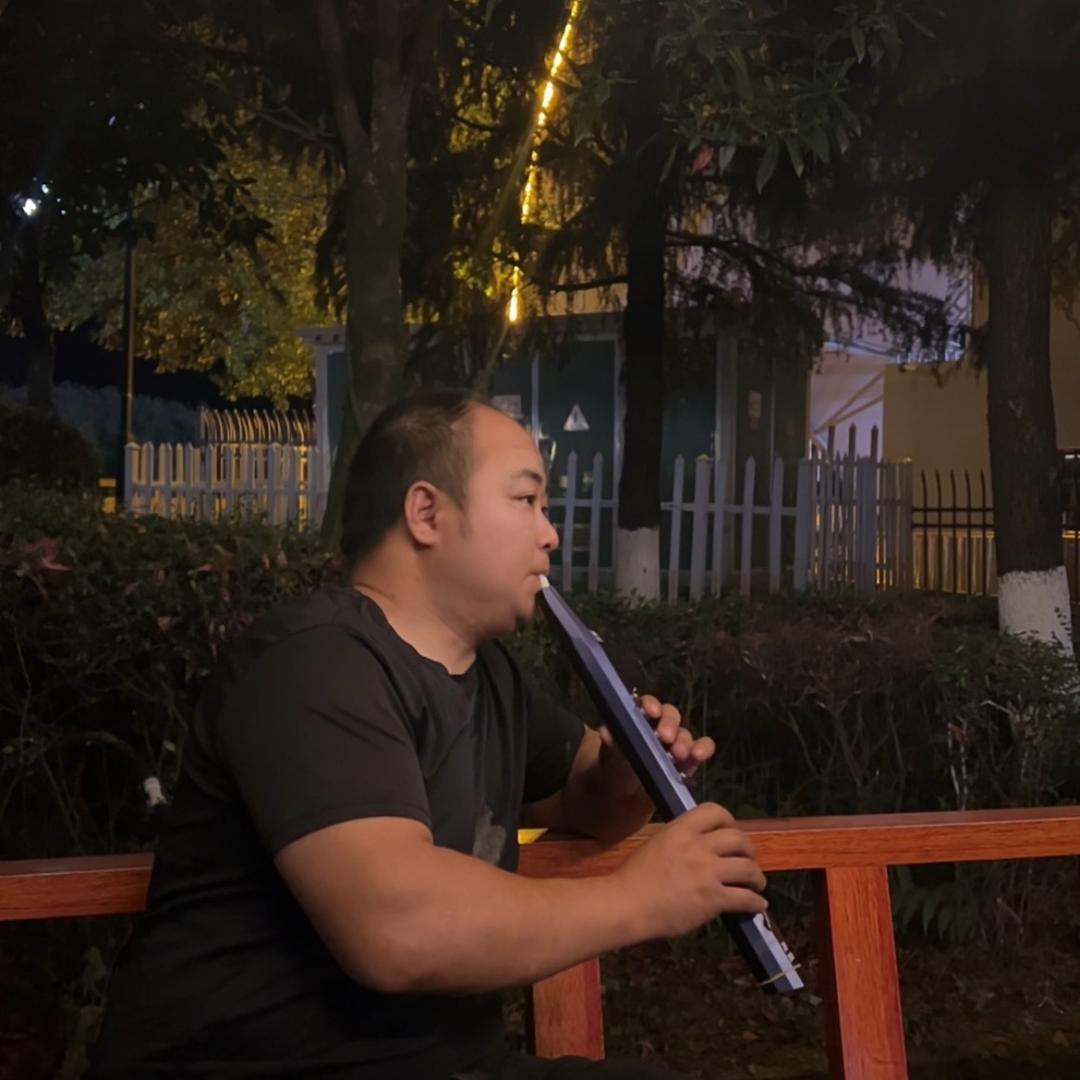 大表哥🧍‍♂️