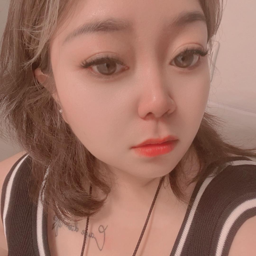 💞 康乃馨💞花花ღ᭄