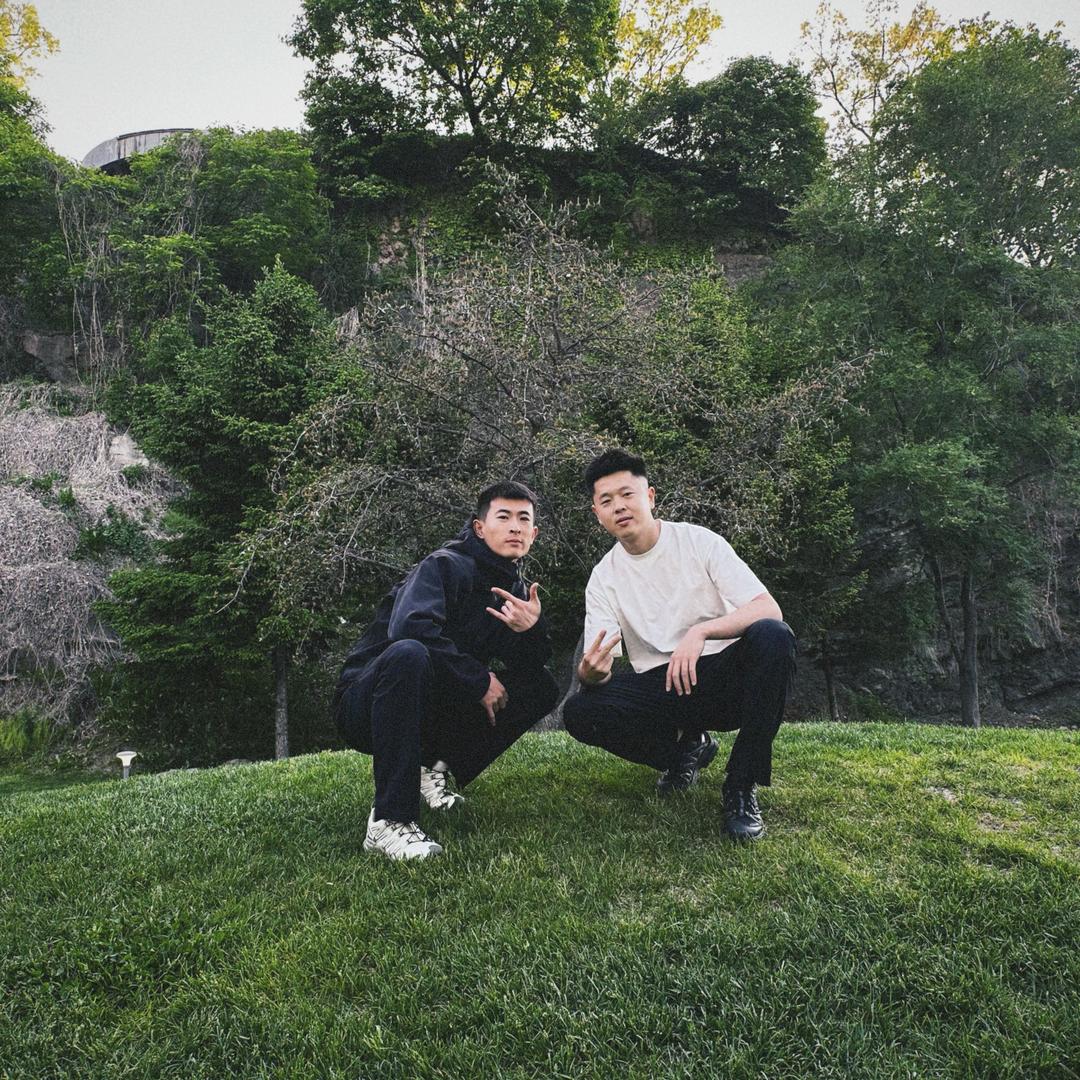 爱搞笑的不二兄弟👬