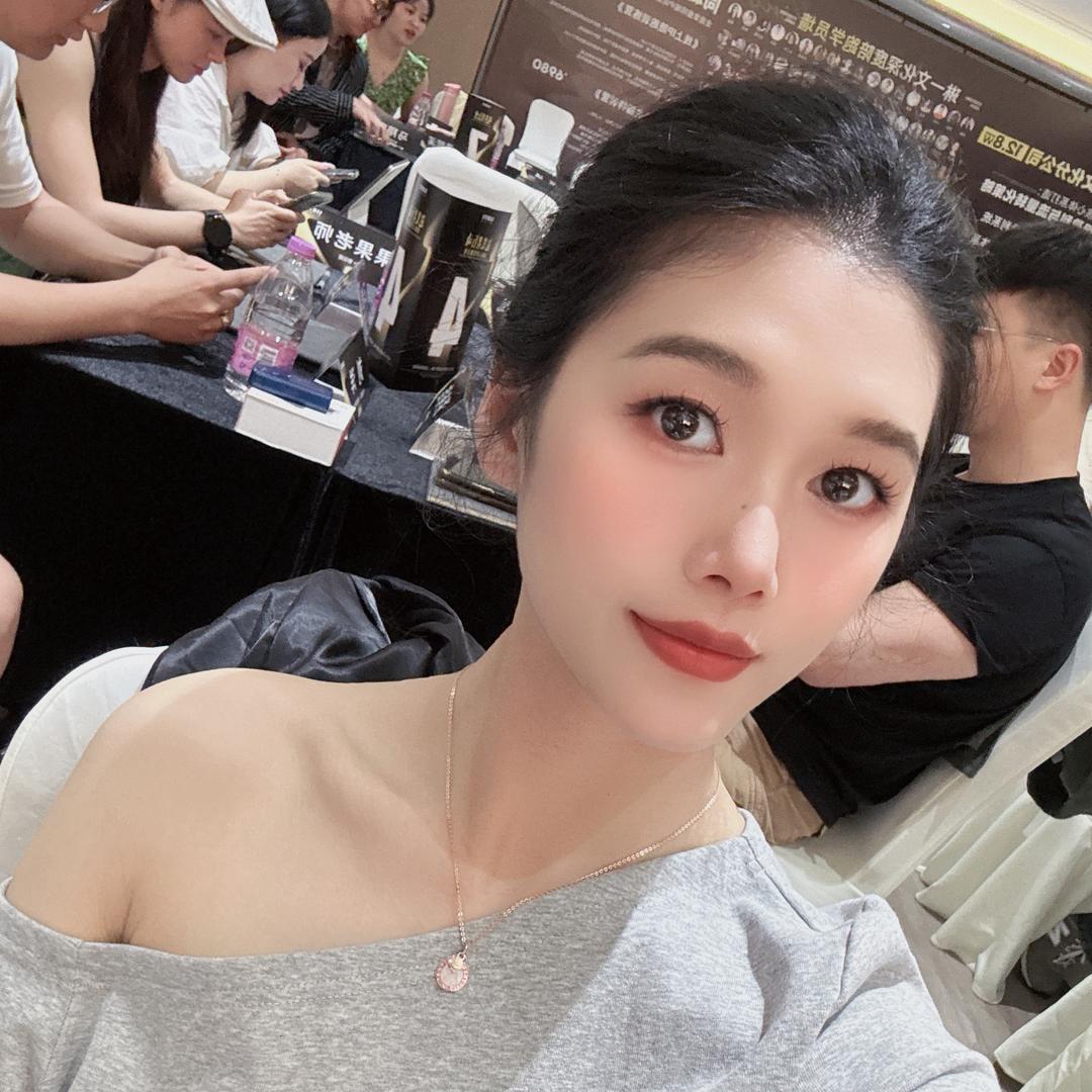 中江拿铁健身静静