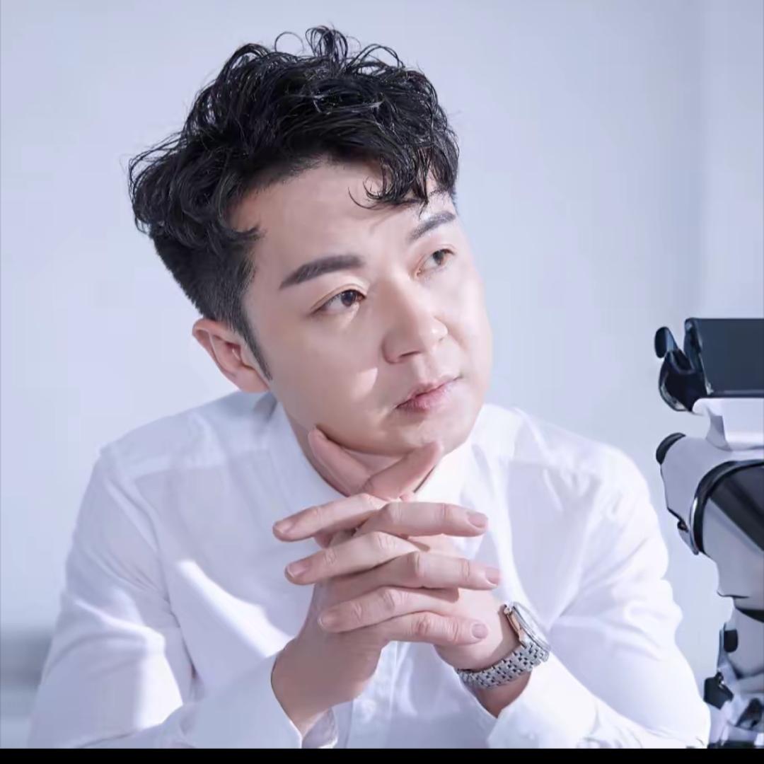 曙光美学烫发陈炫龙