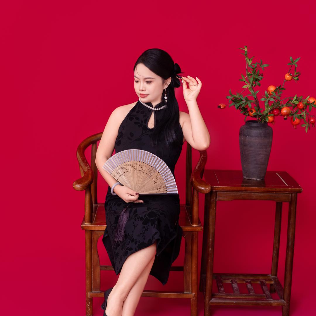 新化化妆师·亦橙