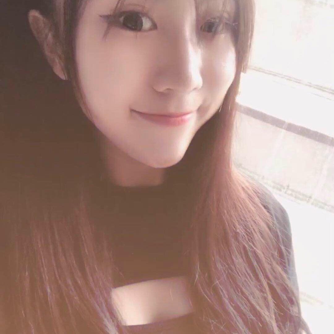 衣就不凡潮流女装