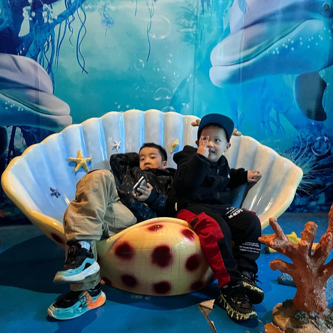 站着别动我在瞄准你～