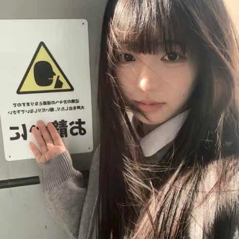 两句话𖤐*̩̩͙⸝⋆