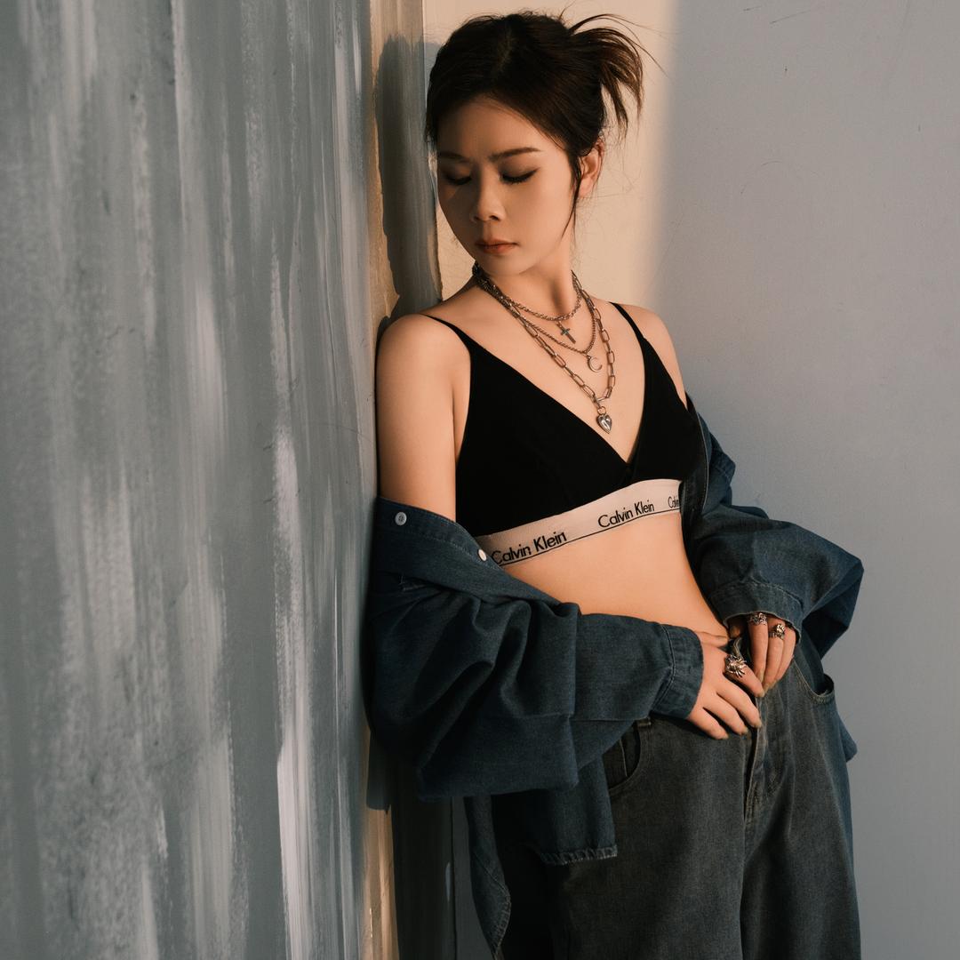 教跳舞的M姐