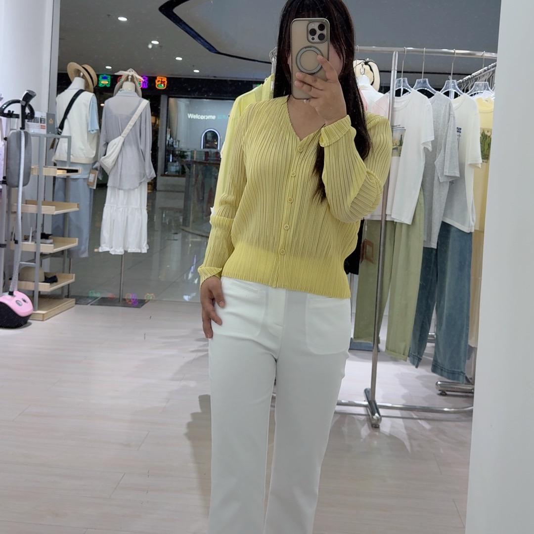 卜凡服装 老板娘