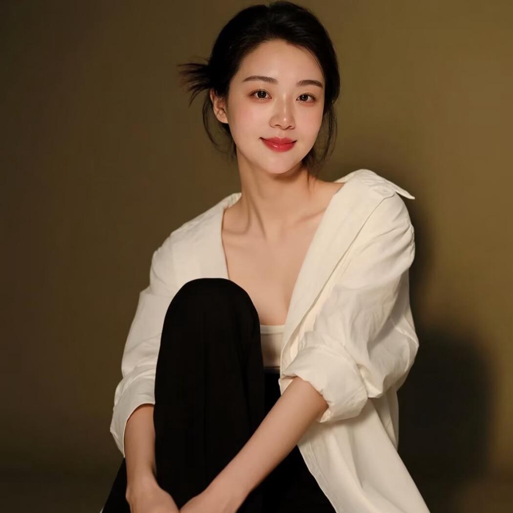 小蓓（小时候贼漂亮）