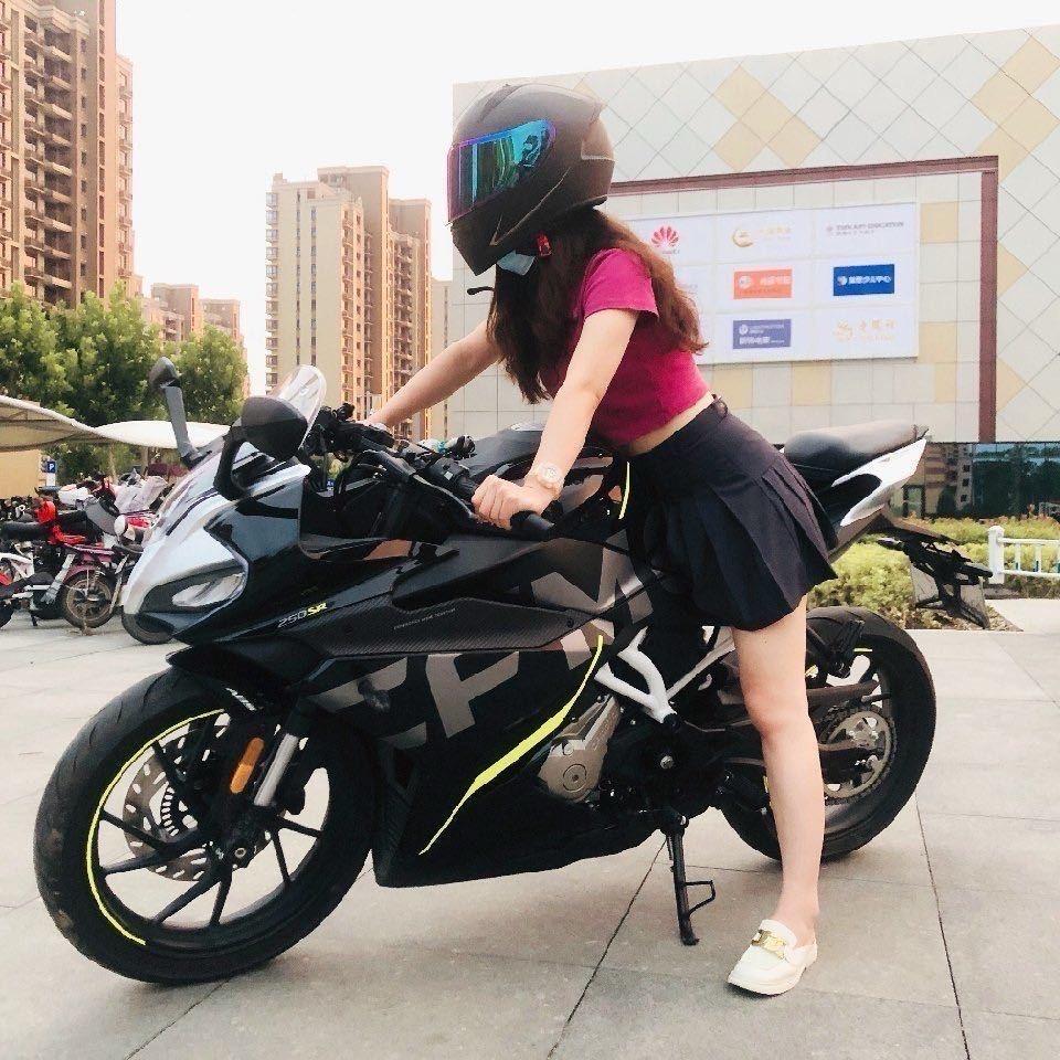 人间清醒Miss.庄