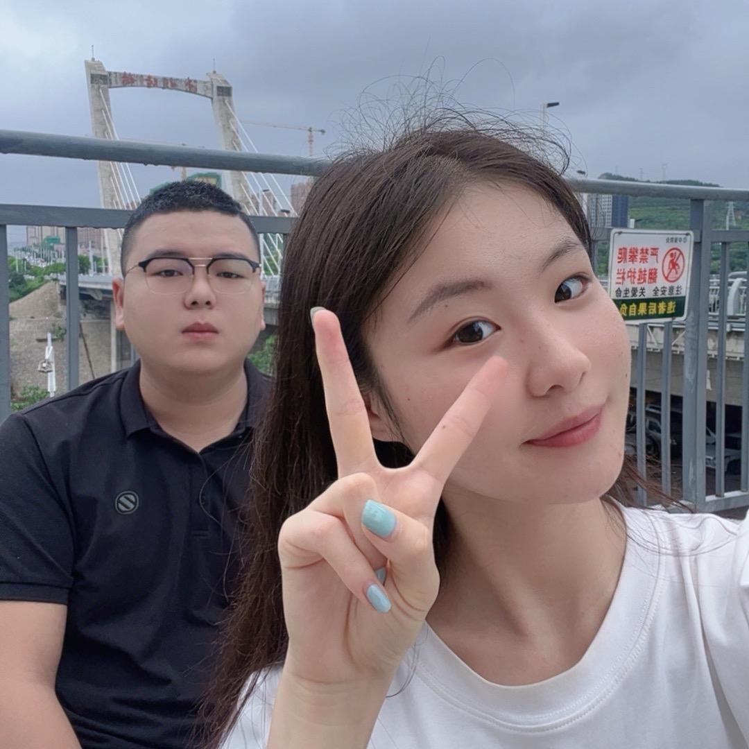 瘦弟胖妞