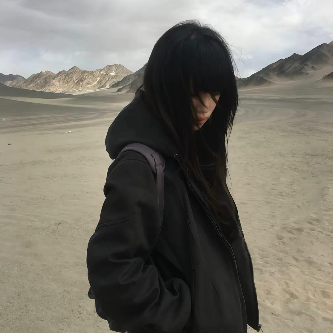 暴躁老奶大战奥特曼