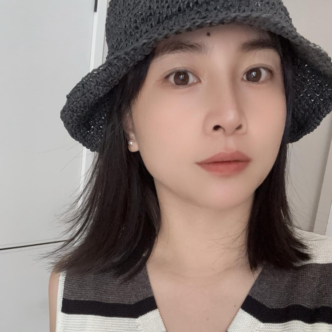 忻城卖门窗的小姐姐