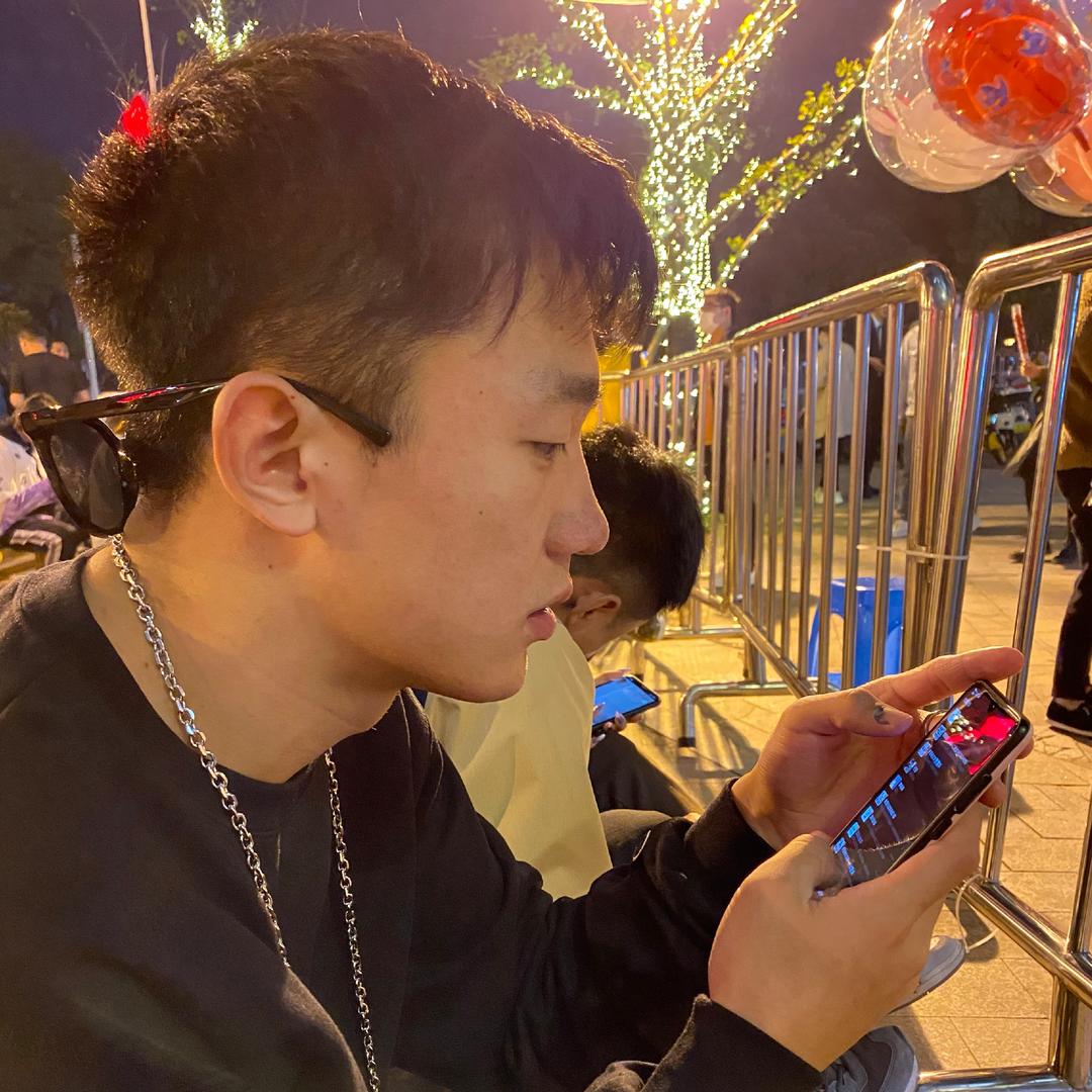 -罗翔威