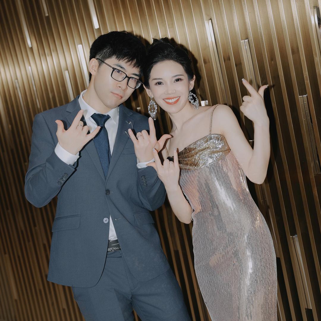 猪小桃(哈皖)