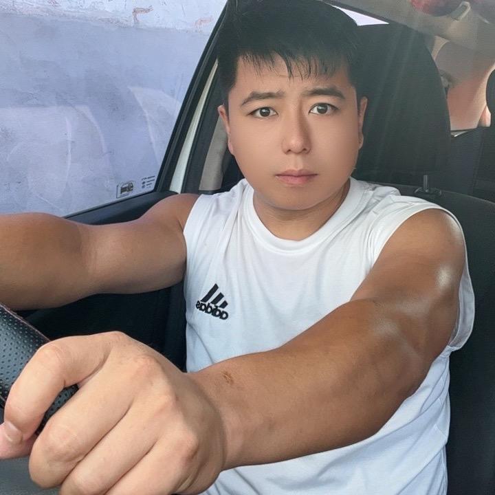 草根车手🏎️🚘（小面哥）