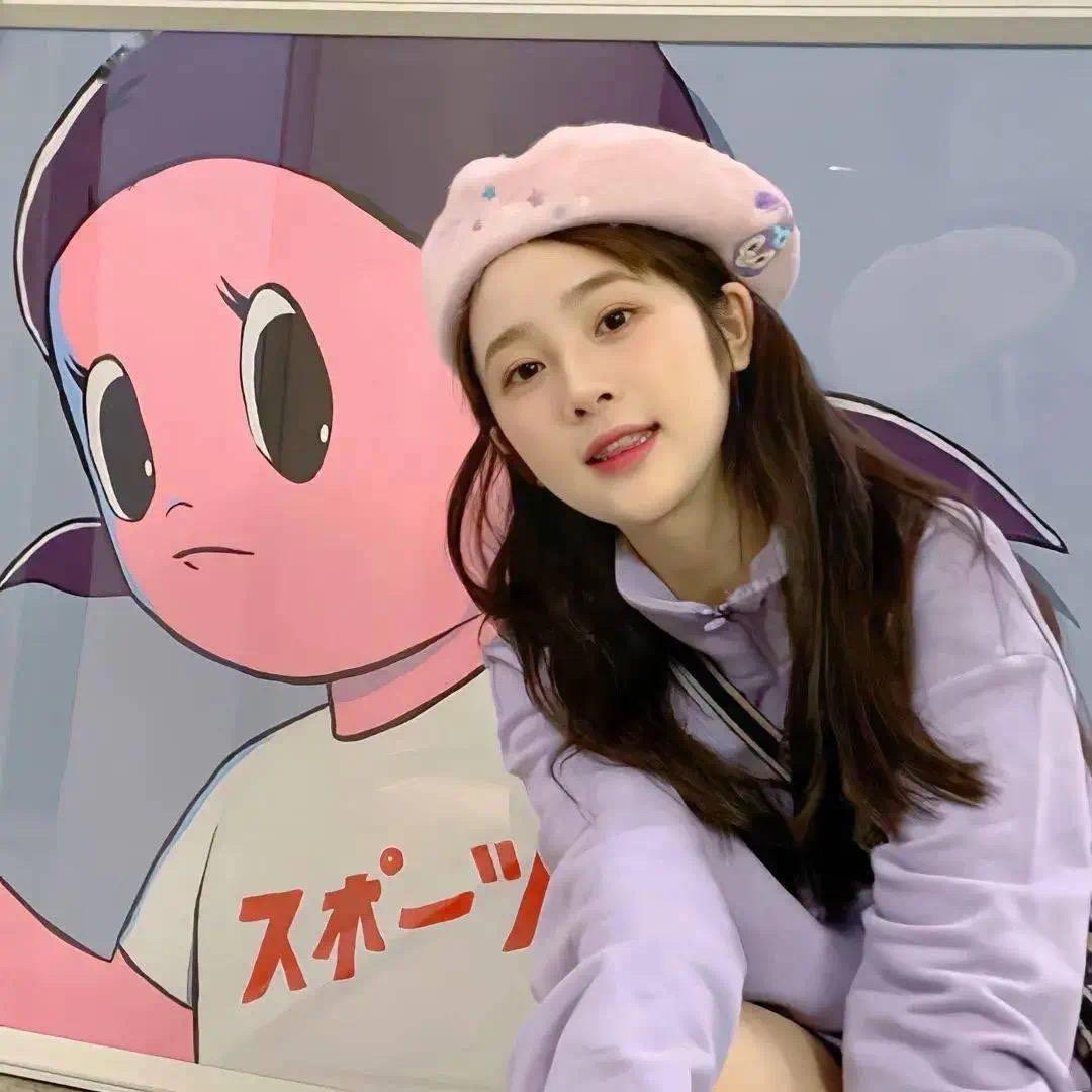 娇妹爱吃榴莲