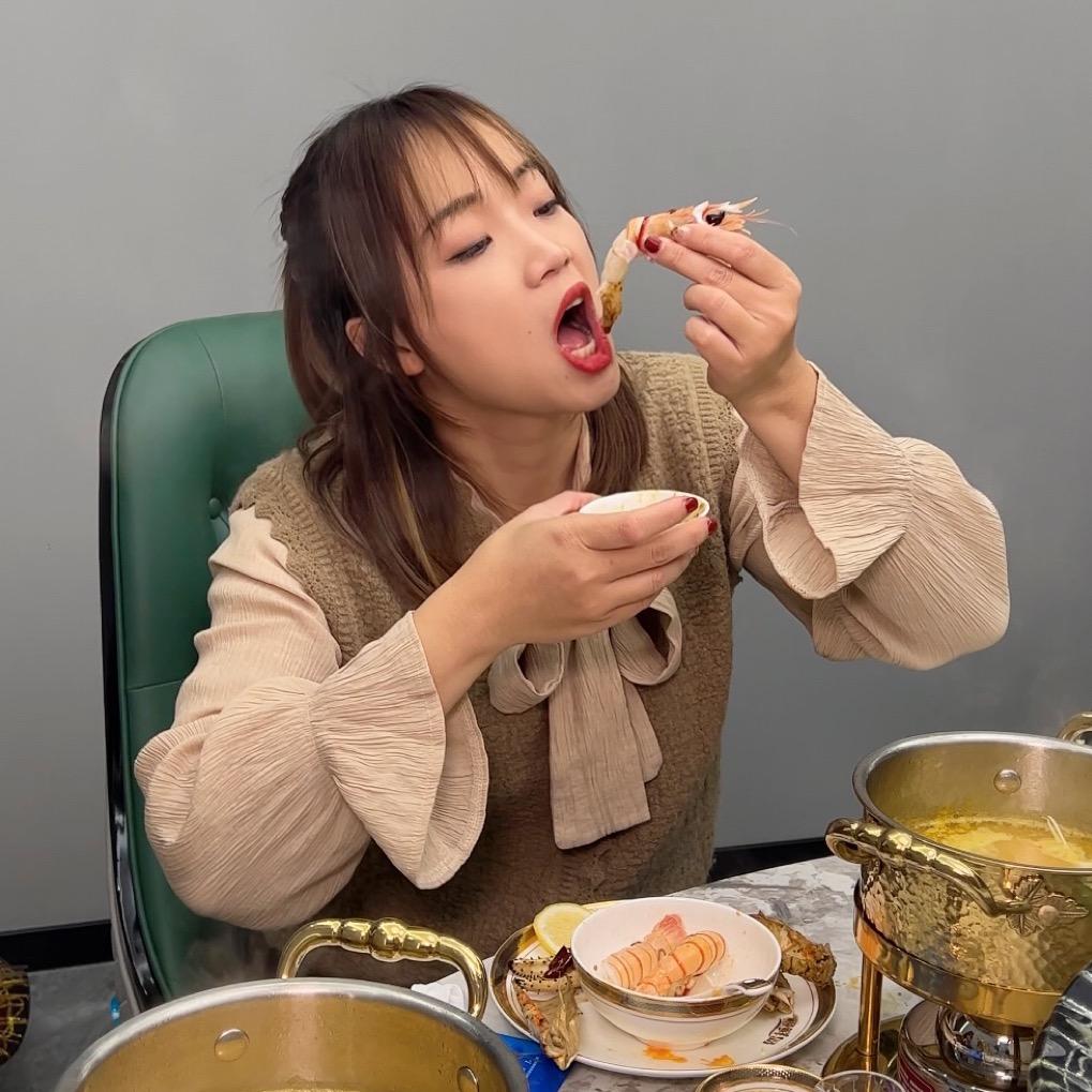 小方佳