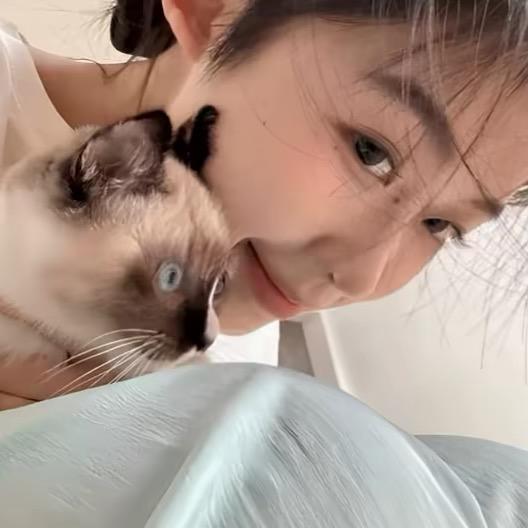 我有病少管我.