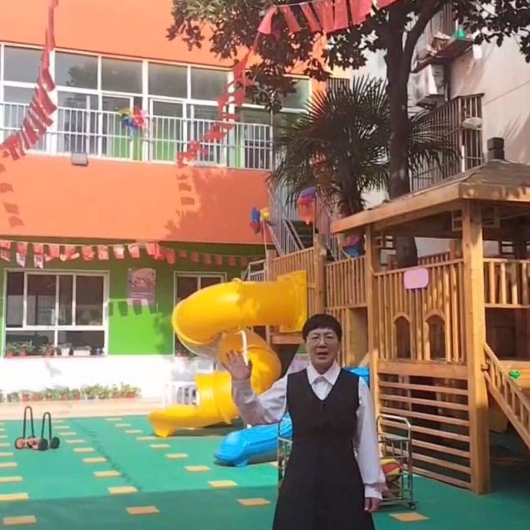 旅行度假慢生活的蔡园长