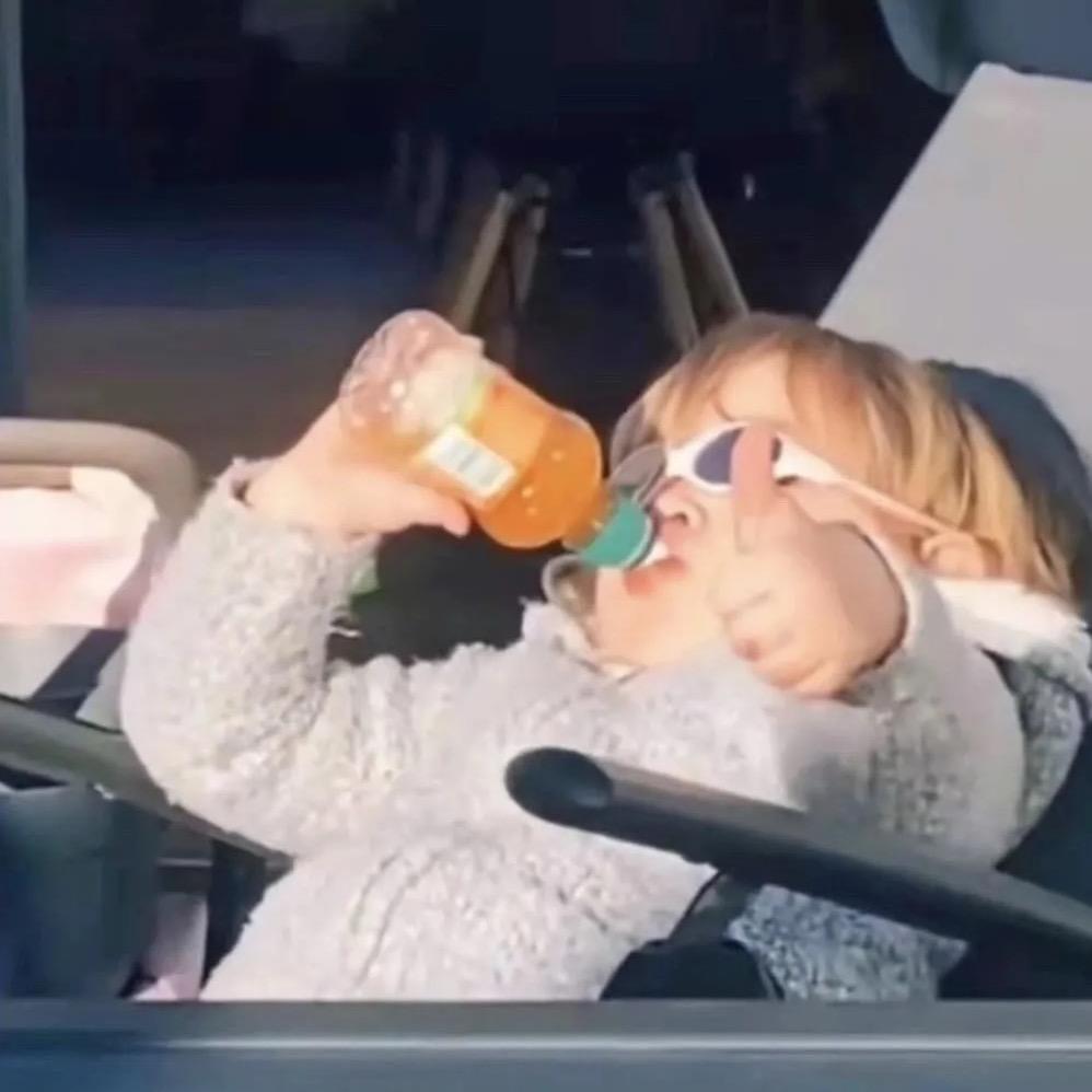 猛踢瘸子那条好腿