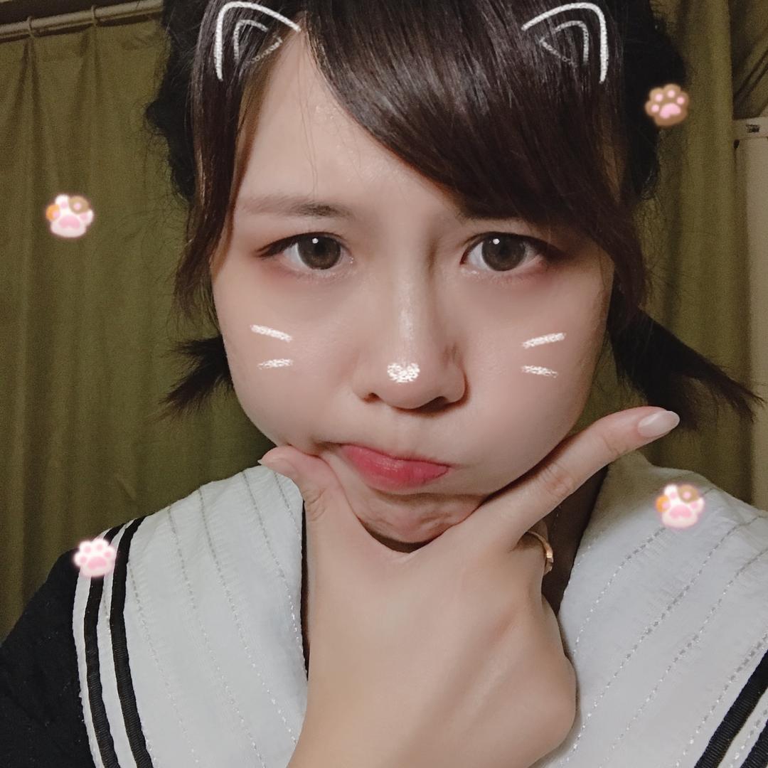 张 小 呆。