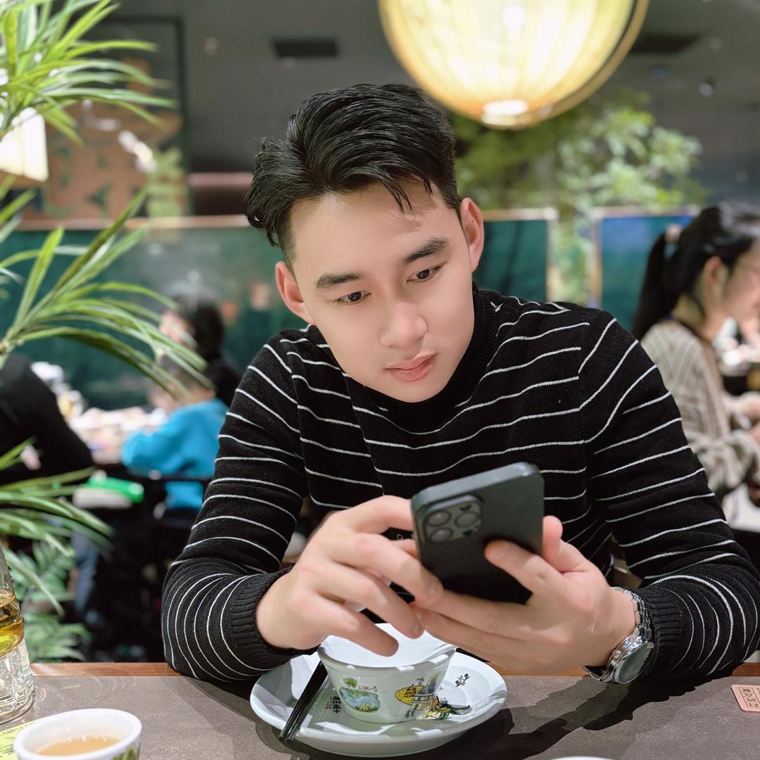 爱喝可乐的小明