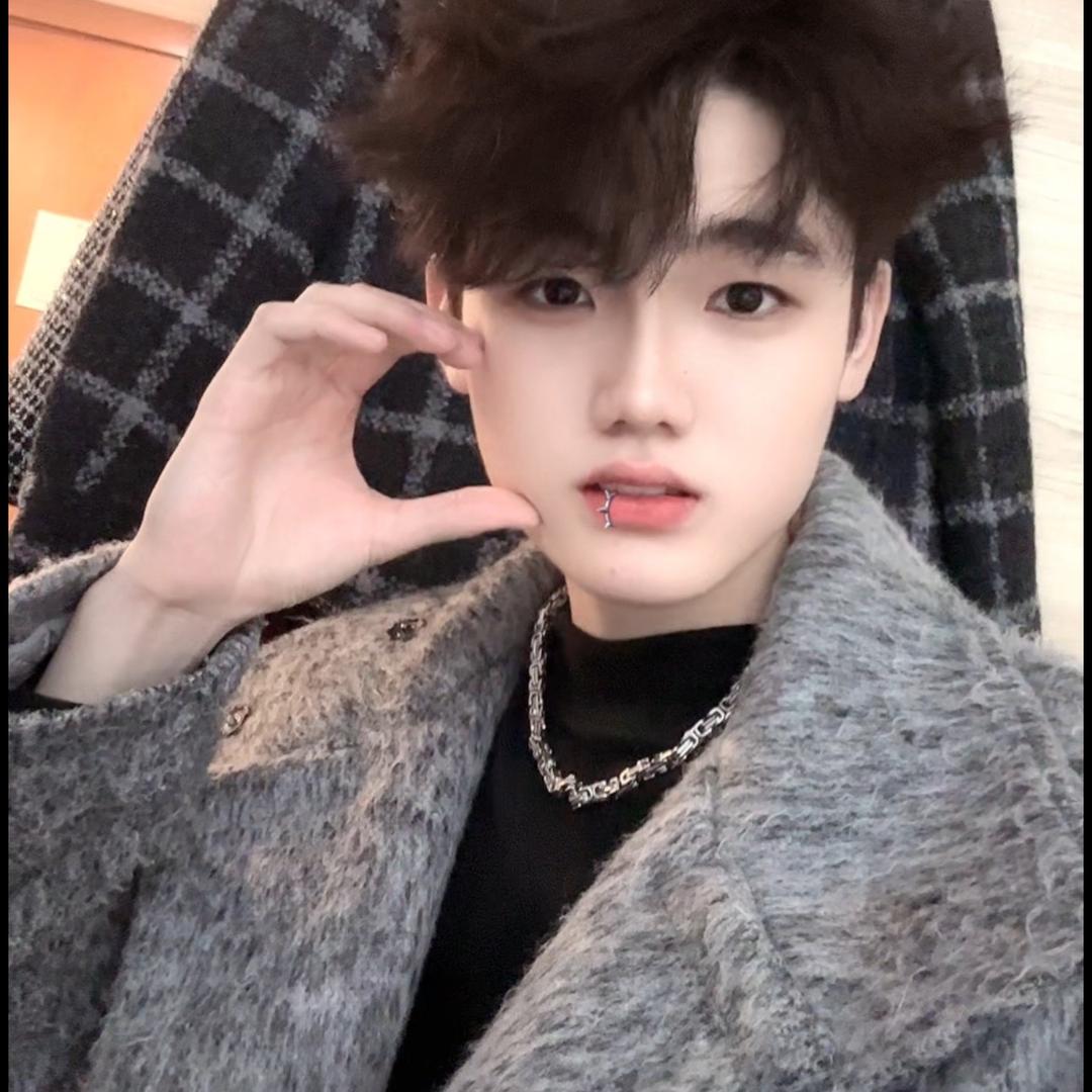小鹿同学