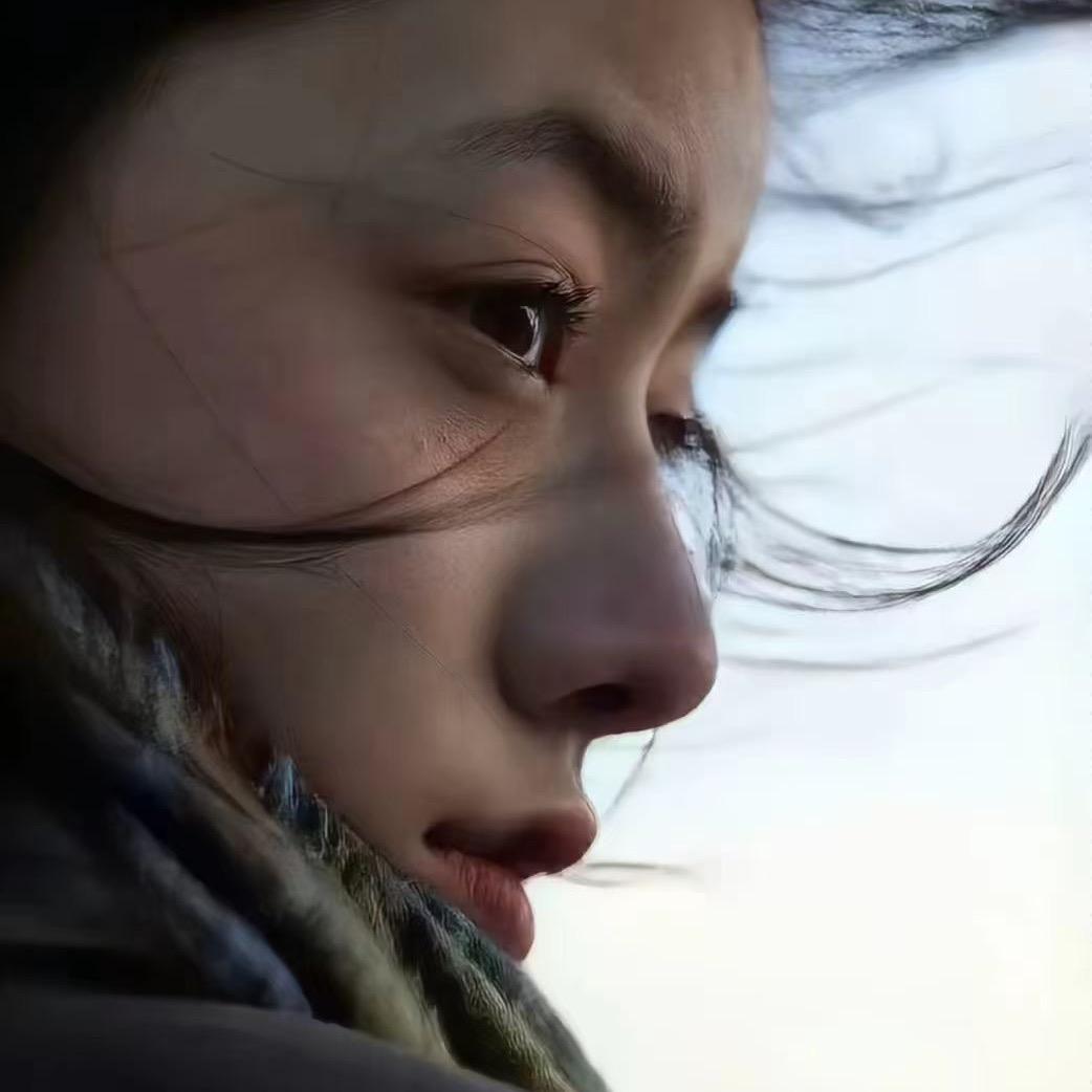 𝑨𝒃𝒐𝒖𝒕 𝒖𝒔